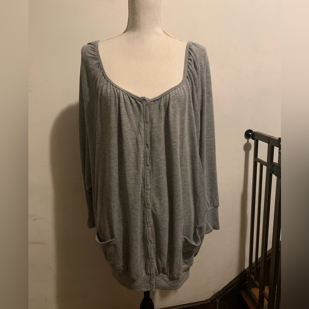 Nine 1 Eight women’s top. Size L